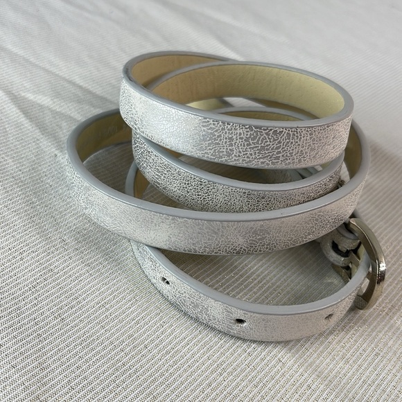 Reitmans Narrow Silver Metallic Crackled Rhinestone Belt Vegan Leather Size L - Picture 9 of 9